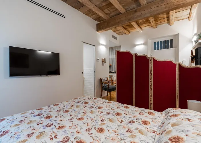Apartment Vatican Suite: Steps To St. Peter By Viva Domus