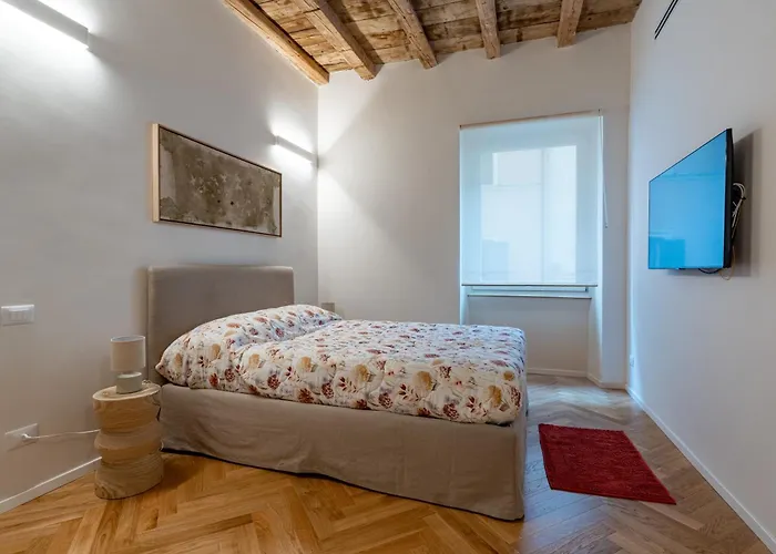 Vatican Suite: Steps To St. Peter By Viva Domus Appartement *